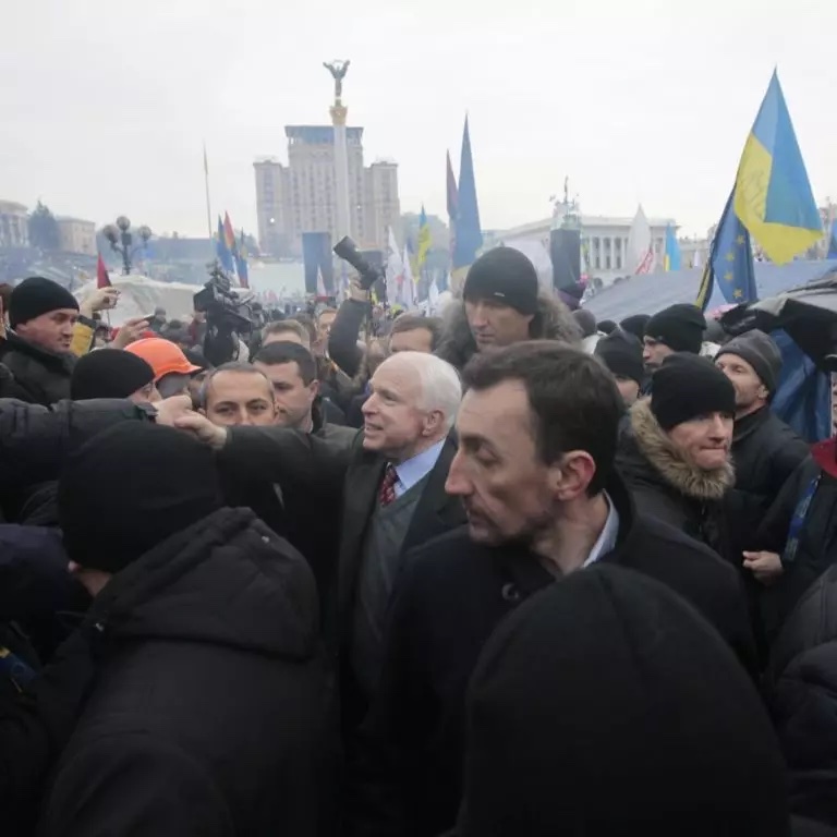 McCain_UkraineAP_Square